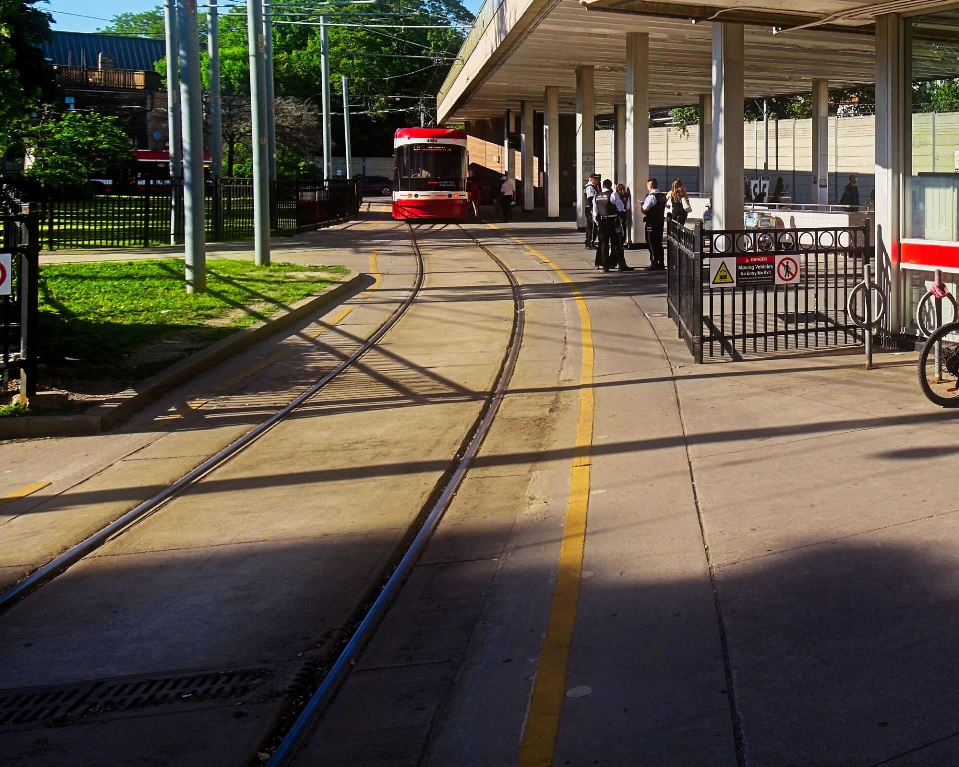 Streetcars and busbay