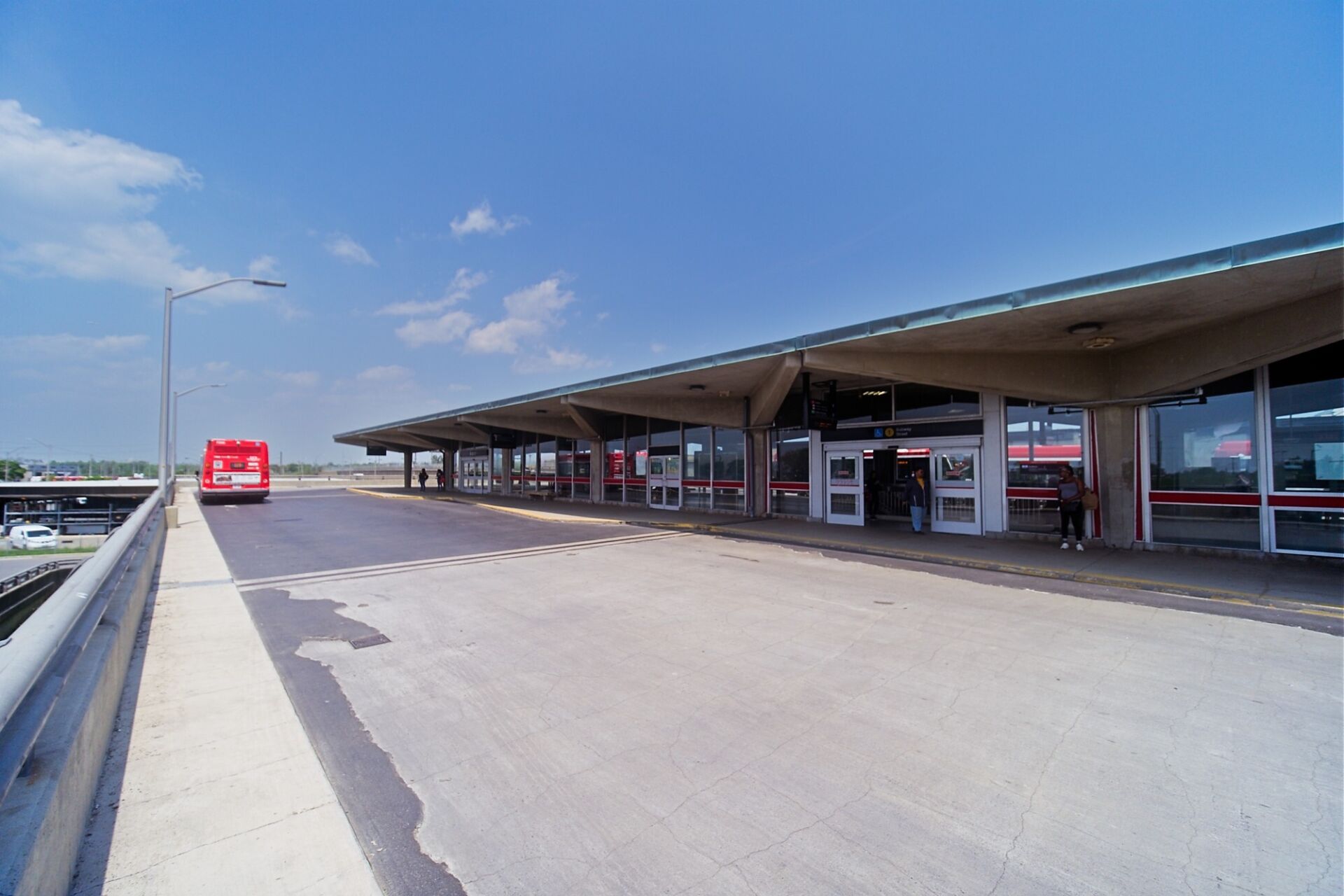 Wilson station has two levels of bus bays, this is level 2.