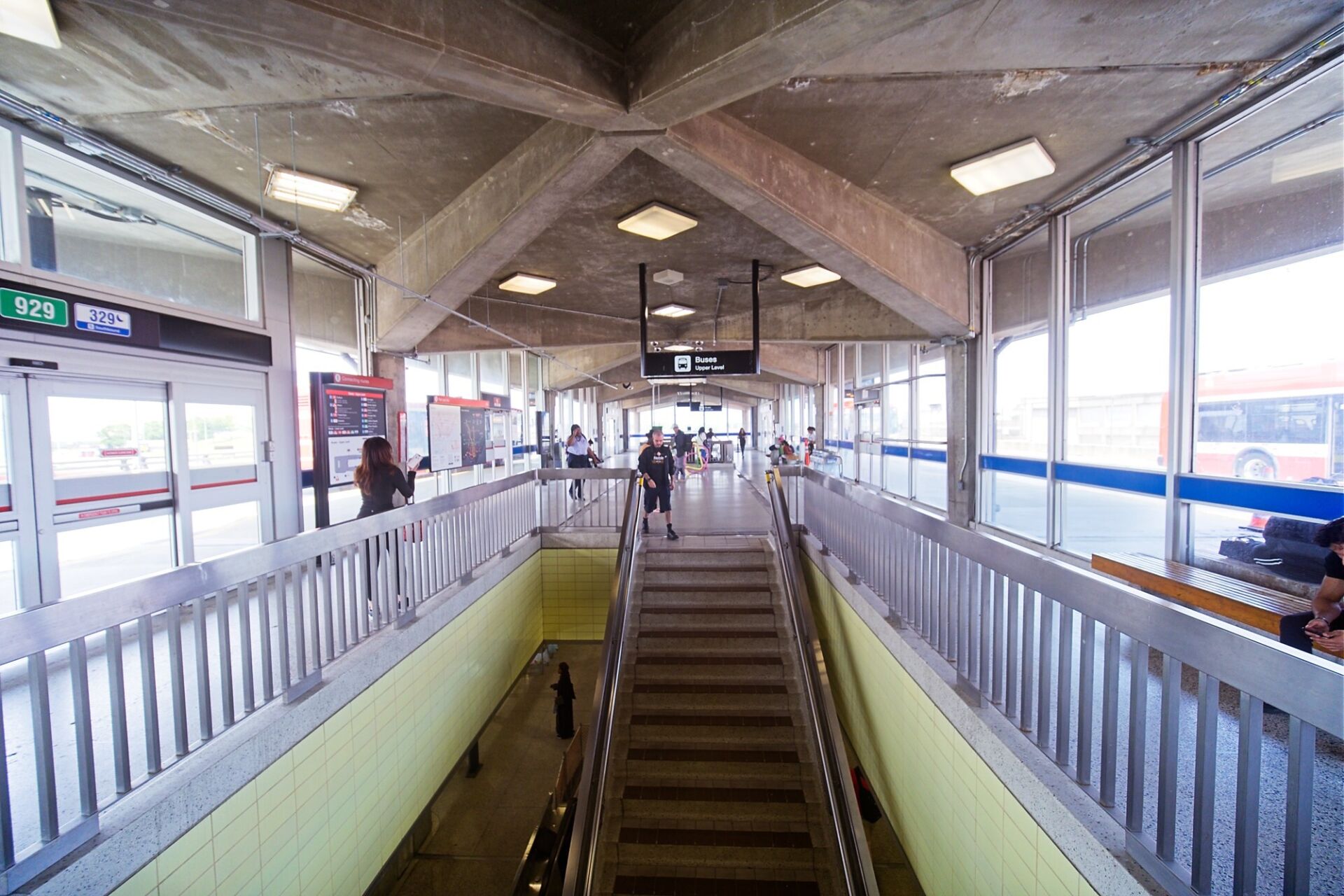 Interior bus bay level 2