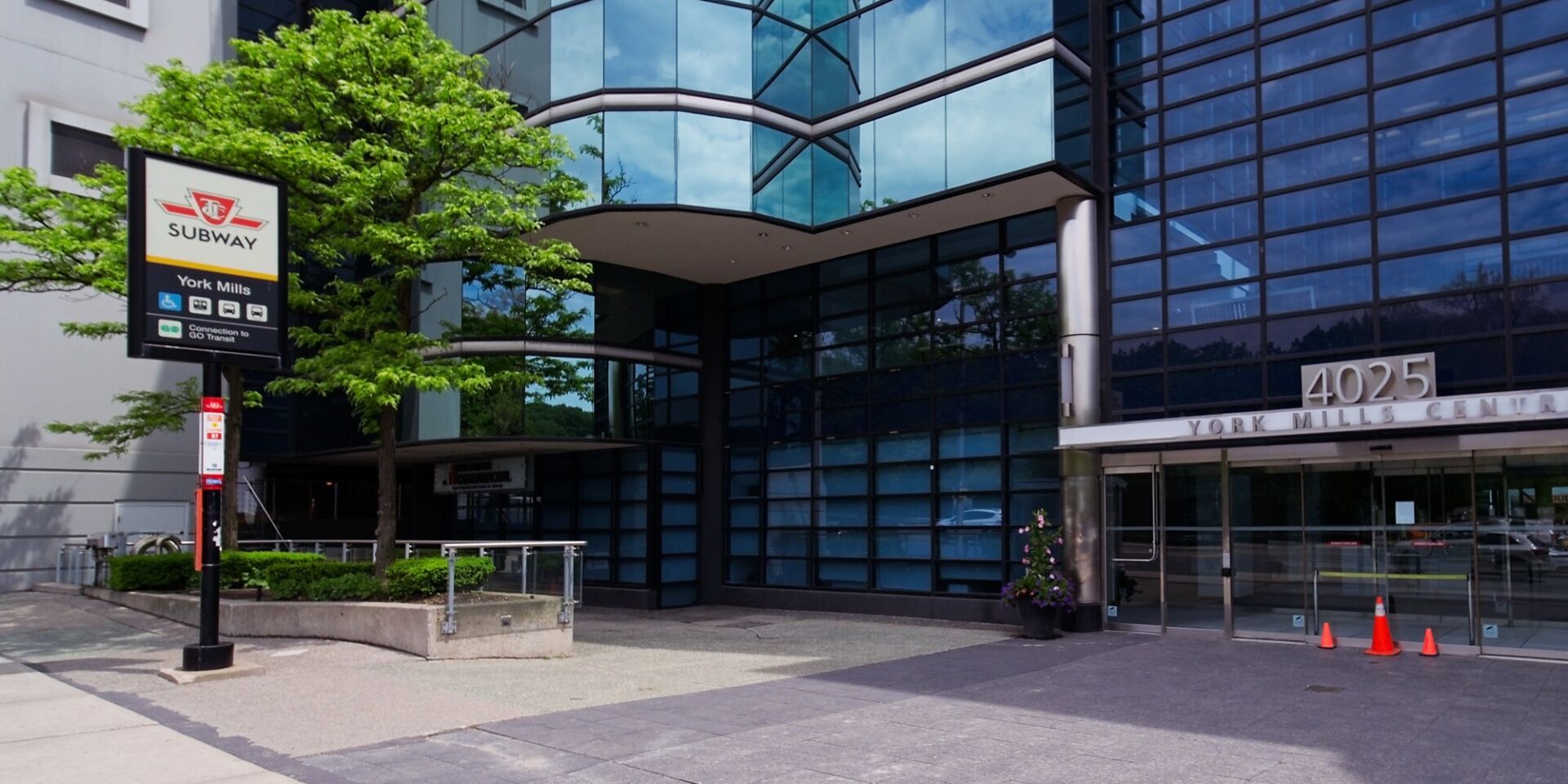 York Mills 011